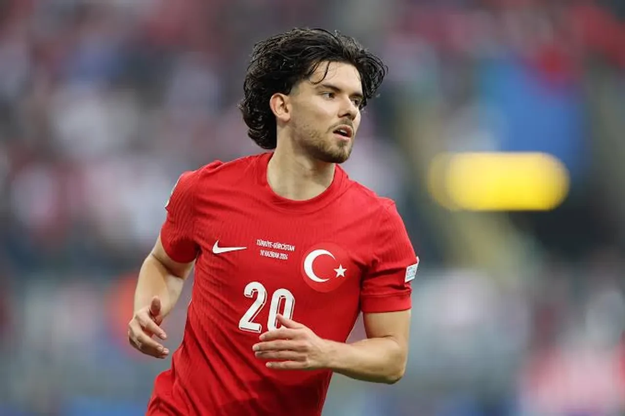Fenerbahçe'de Ferdi Kadıoğlu operasyonu! Transfer planı netleşti