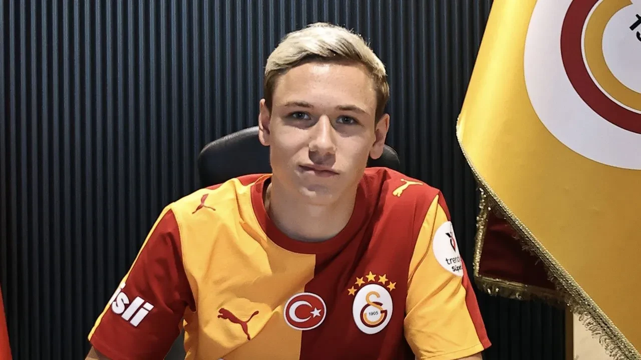 Galatasaray'da Mertens'in veliahtı Batrakov! Serbest kalma maddesi dudak uçuklattı