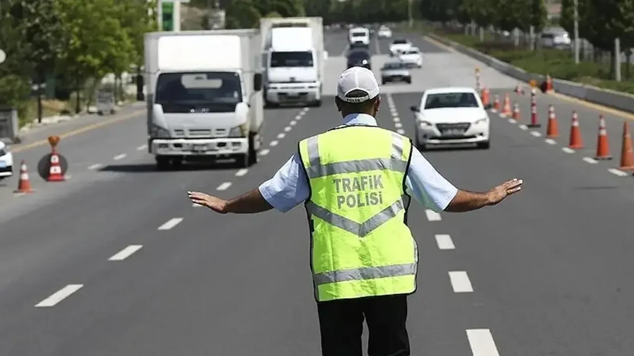 İstanbul'da pazar günü bazı yollar trafiğe kapatılacak 
