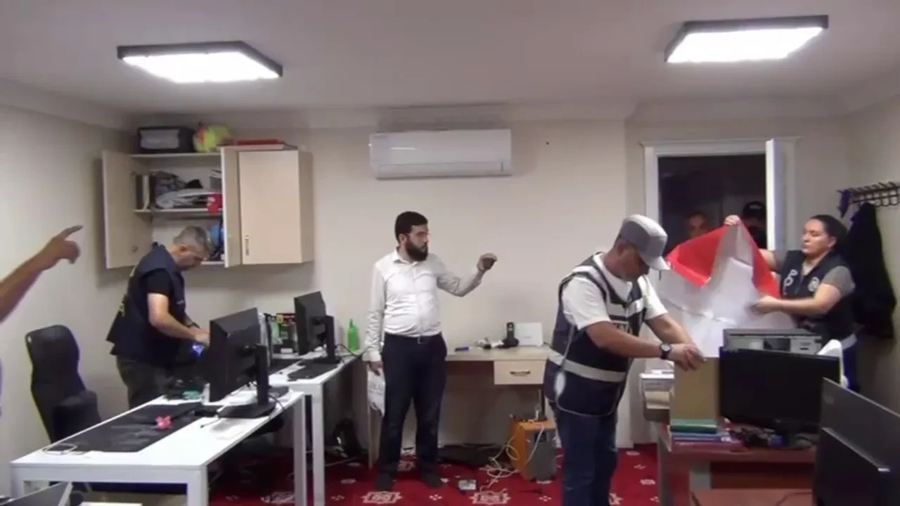 Kuytulcular operasyonunda şok detaylar! Bilgisayar kasalarını boşaltıp hard diskleri tek tek yok etmiş
