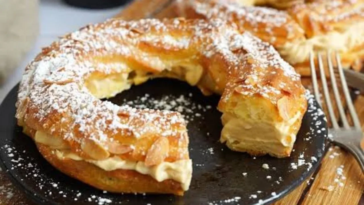 MasterChef'te görünce merak ettim! Çıtır hamur ve dolgun kremalı Paris Brest tatlısını evde denedim