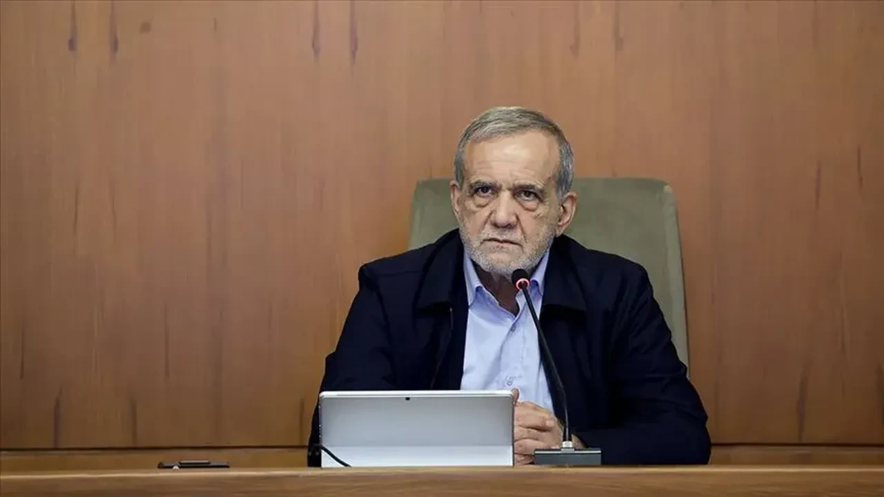 Pezeşkiyan, 'İran için zafer' diyerek ABD ile savaşın sonlanması gerektiği mesajını verdi