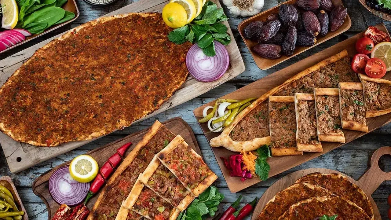 Taklit ve tağşiş listesi yenilendi! Lahmacun ve kebapların içinde yok yok