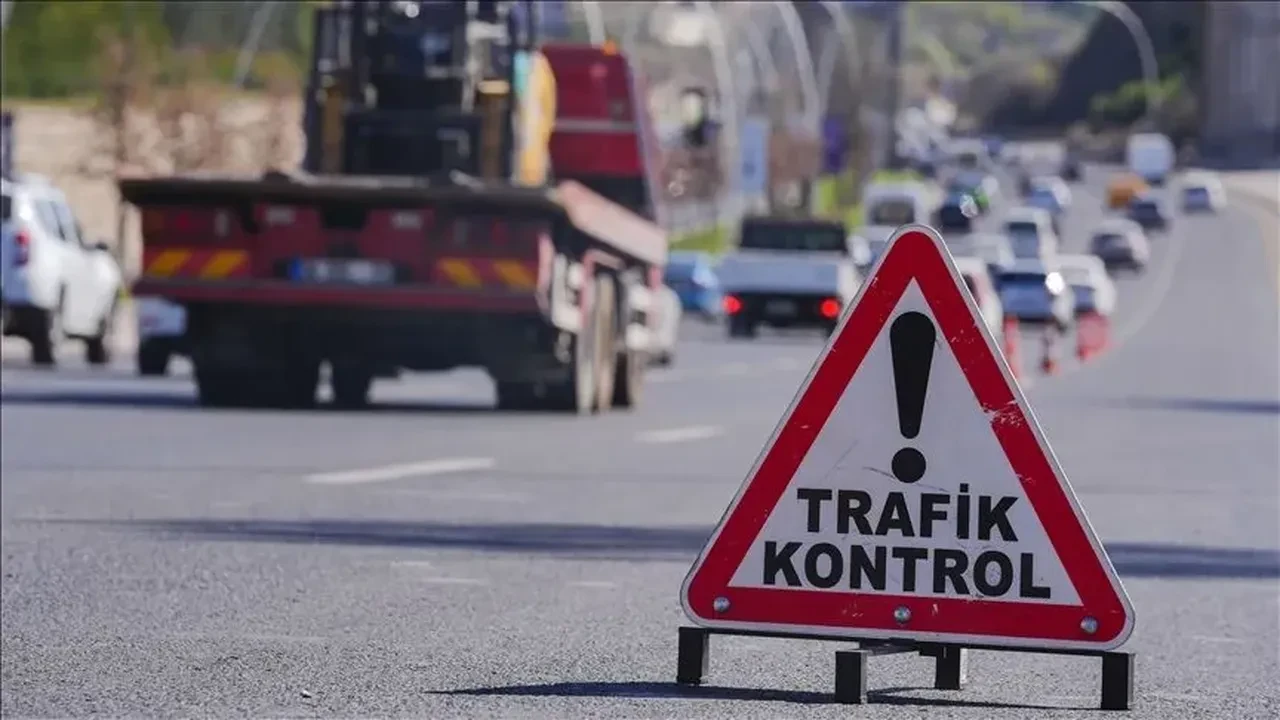 23 Ağustos İstanbul'da kapalı yollar hangileri? Yeşilay Bisiklet Turu Yarı Maratonu nedeniyle hangi yollar kapanacak? Alternatif güzergahlar neresi?