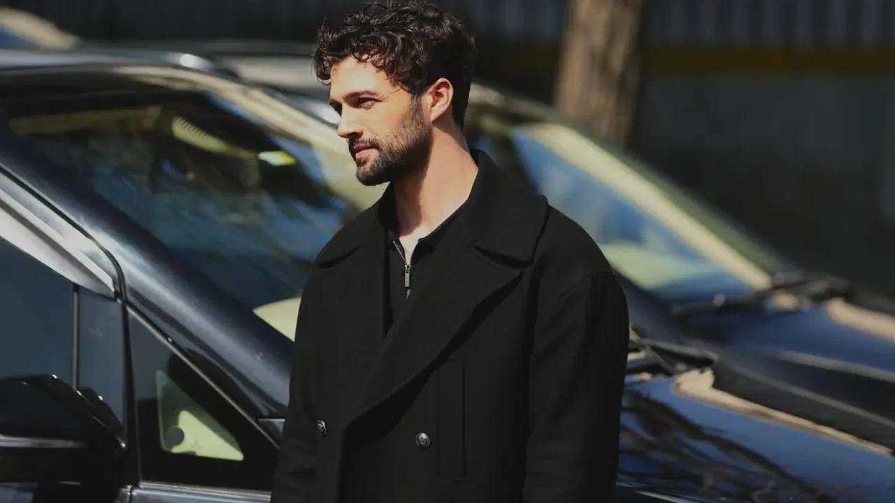 ABİ dizisinin 'Sefa'sı Mert Demirci, kadroya katılan Bergüzar Korel hakkında konuştu! "Çok güzel bir güç olacak bizim için"