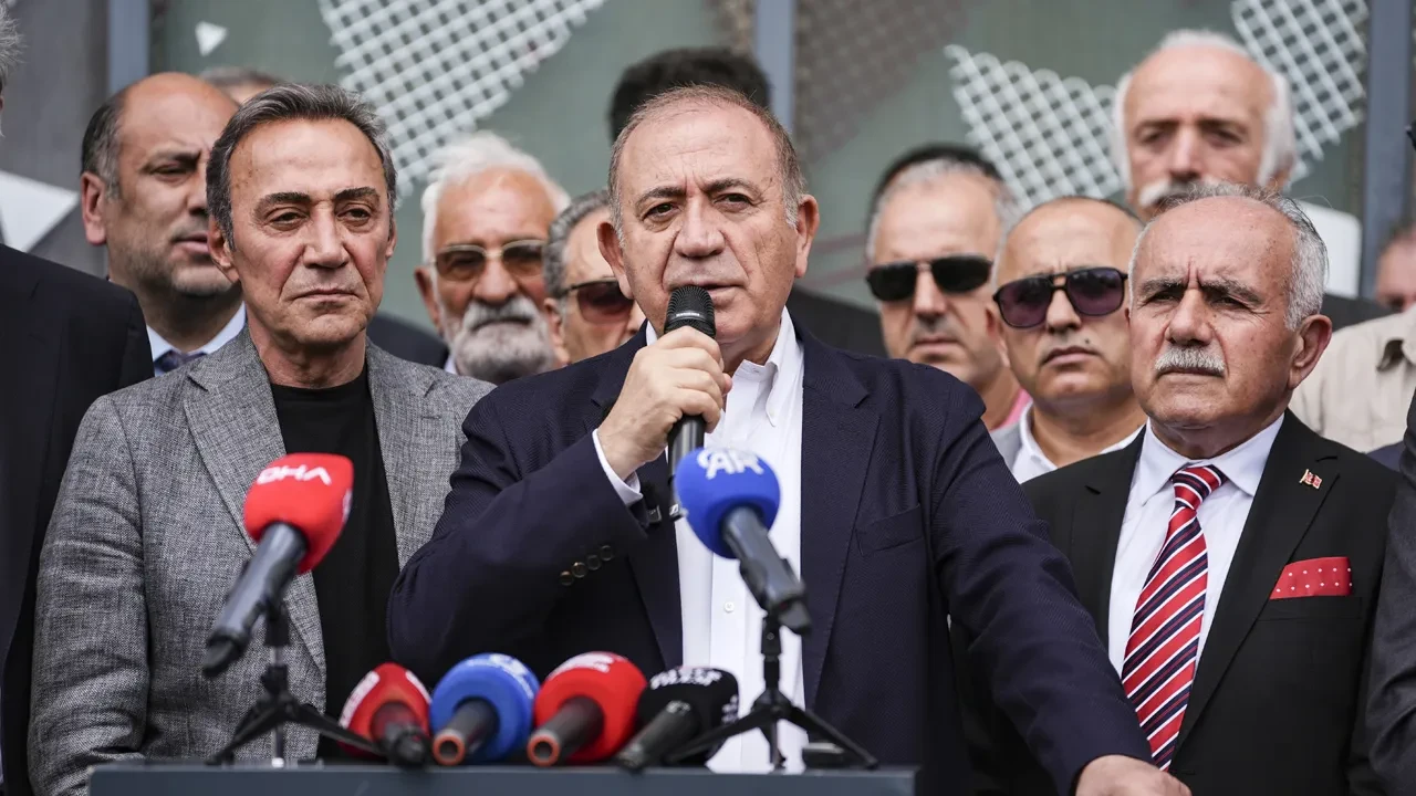 Gürsel Tekin'den Kılıçdaroğlu'na kurultayda adaylık çağrısı: 'Ben yokum' diyemez
