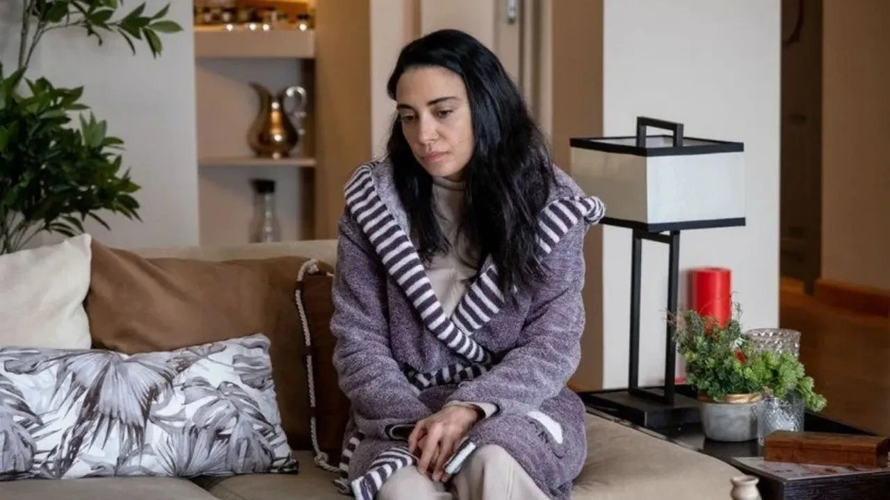 Kızılcık Şerbeti’nin Nursema’sı Ceren Karakoç’un vedasıyla ilgili şok iddia! Ayrılık nedeni o fotoğraf karesi mi?