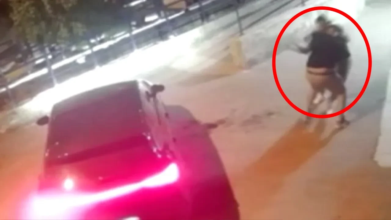 Önce boğarak öldürdü, sonra başında telefonla uğraştı! İzmir'deki vahşetin görüntüleri kan dondurdu 