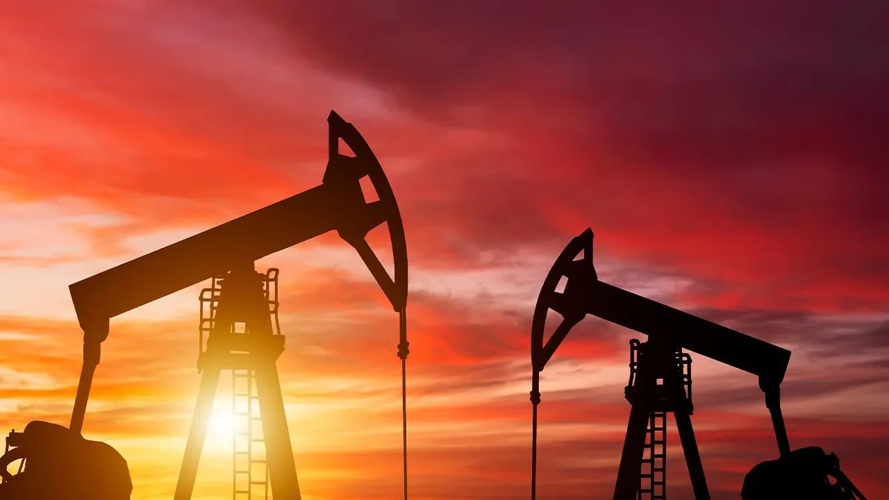 Petrolde tansiyon hızla yükseldi: Fiyatlar iki haftada yüzde 12 arttı
