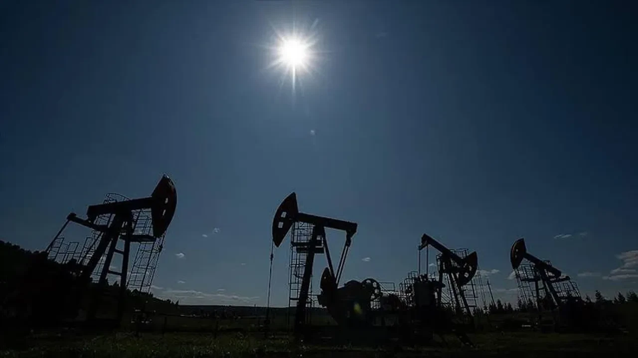Petrolde tansiyon hızla yükseldi: Fiyatlar iki haftada yüzde 12 arttı