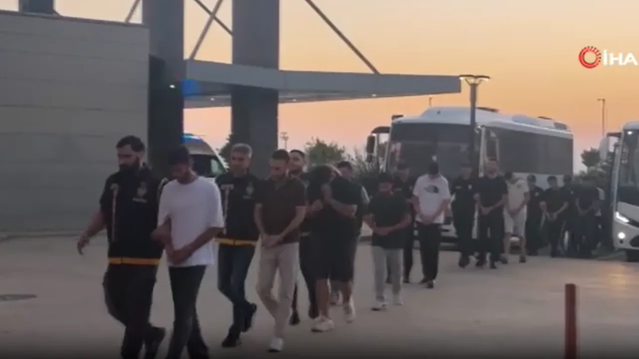 Sahte oyun siteleriyle dolandırıp, itiraz edeni darp ettiler: 300 milyonluk vurgun yapan çete enselendi