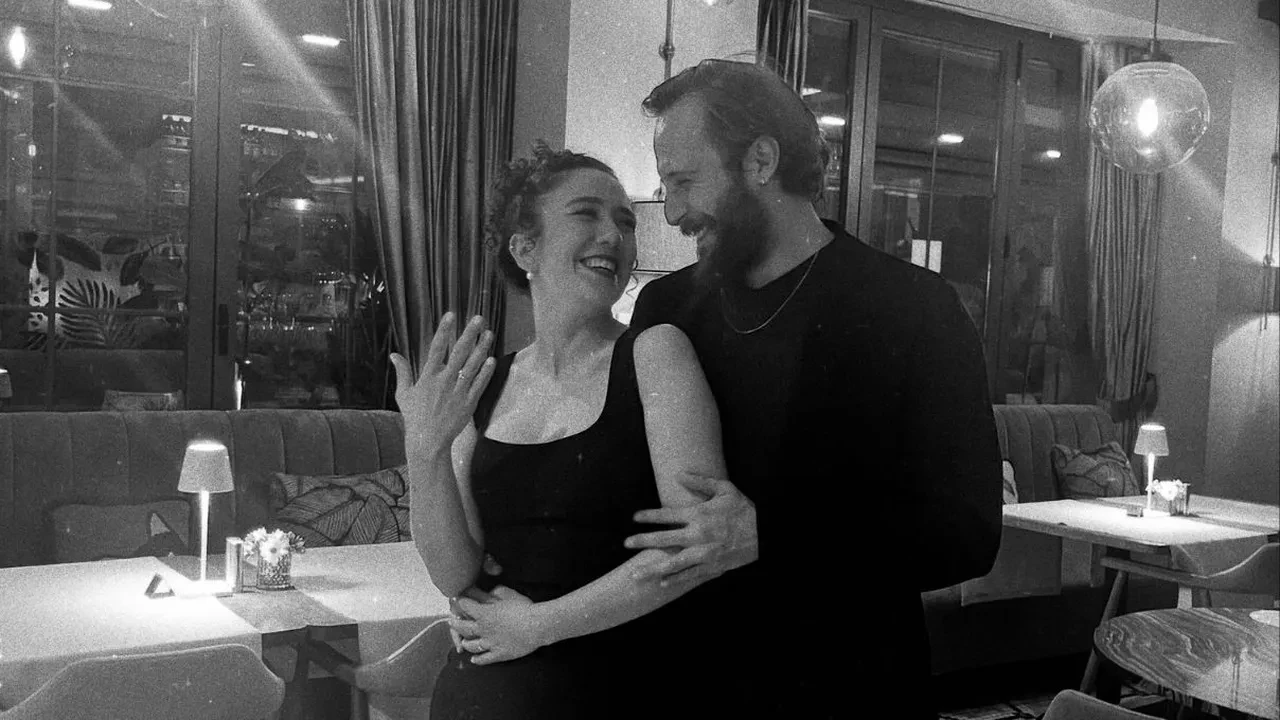 Şakir Paşa Ailesi’nin Hakkiye’si Yağmur Başkurt evlendi! Ayşenil Şamlıoğlu memur, Şevval Sam ve Gonca Cilasun nikah şahidi oldu