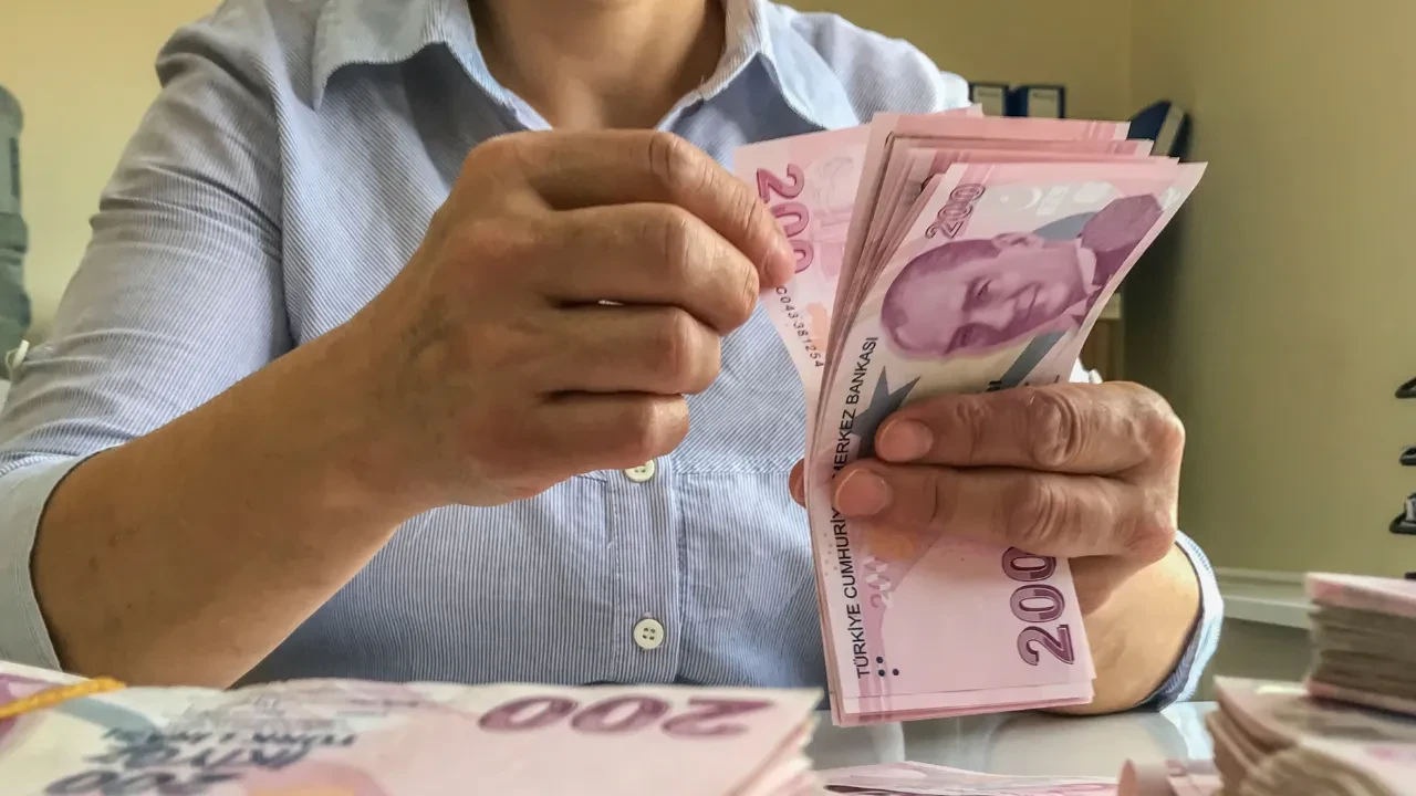 Taksimetre ücreti 718 lira ama vatandaş 2 bin 500 lira ödüyor! TESK'ten kritik çağrı