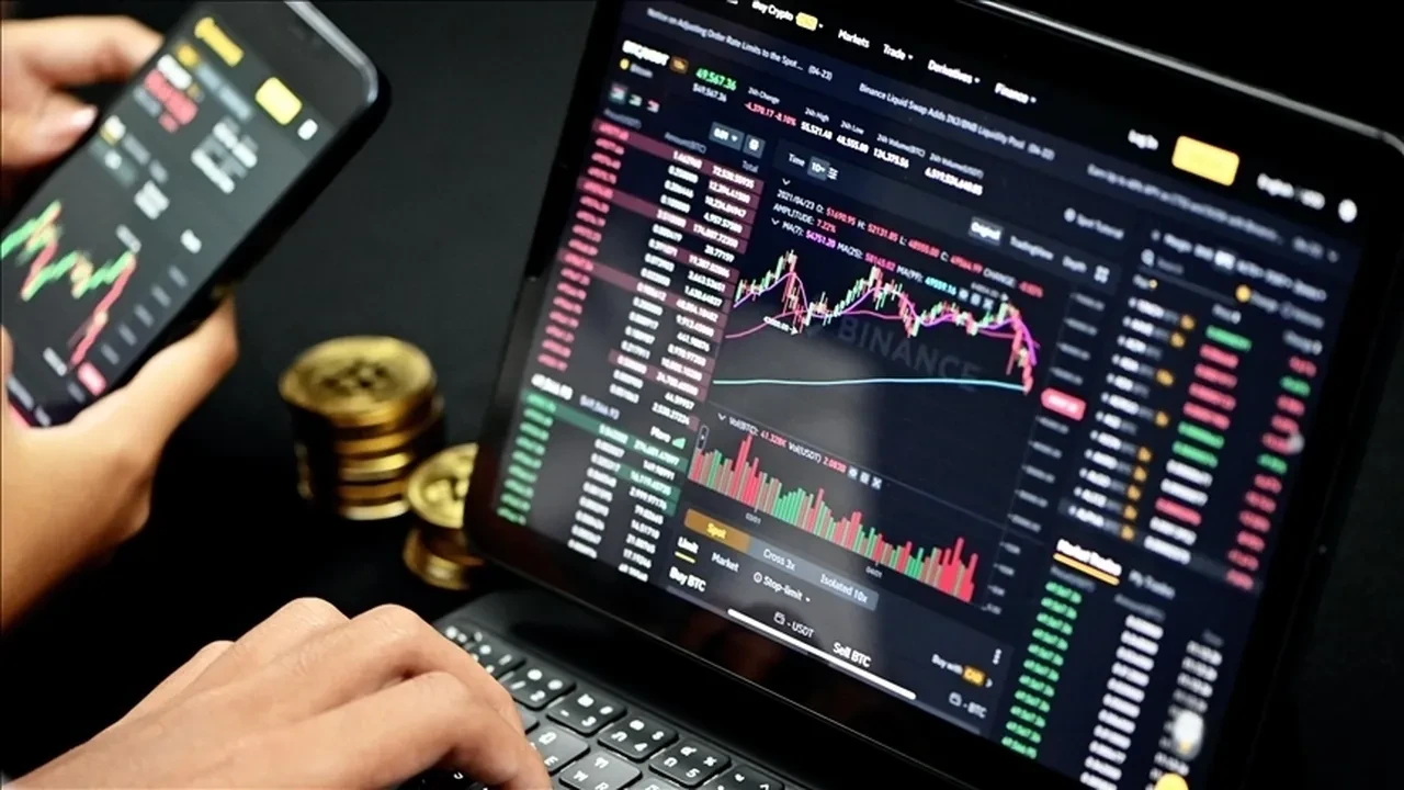 Trump düğmeye bastı, kripto piyasası coştu! 500 milyar dolarlık sıçrama