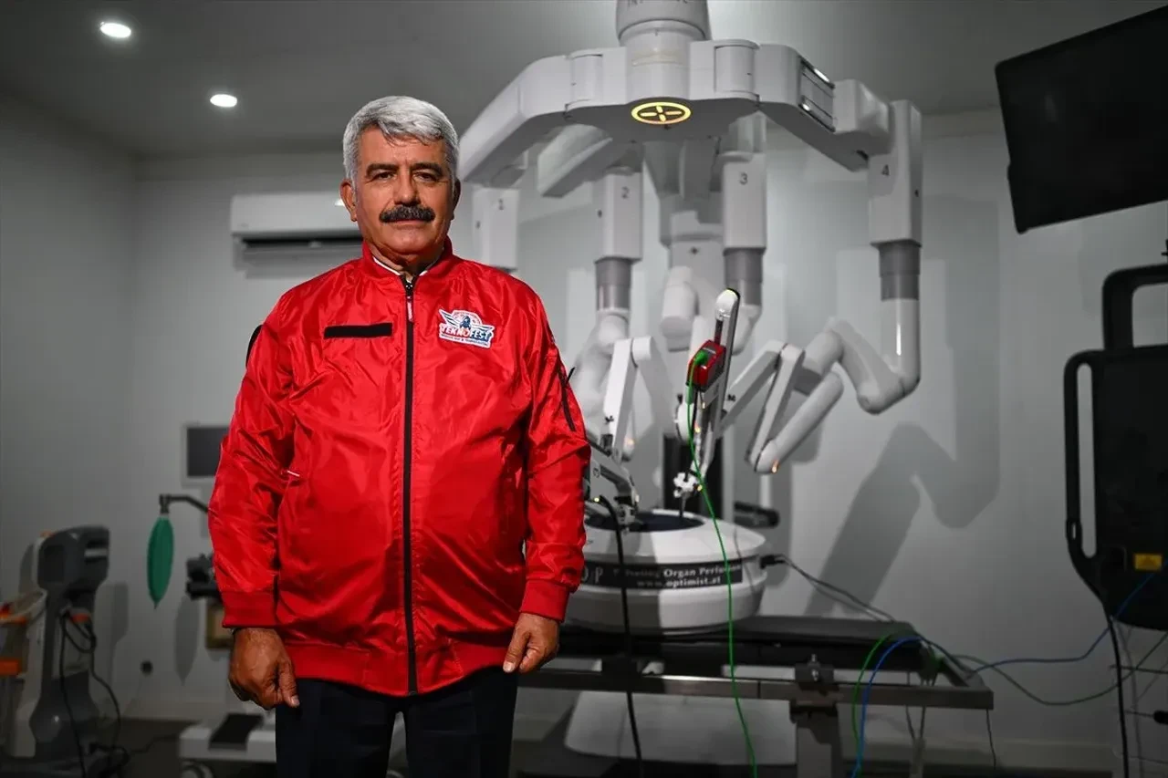 Türkiye'den dünyada ilk: TCG Anadolu'da 5G ile uzaktan robotik cerrahi dönemi