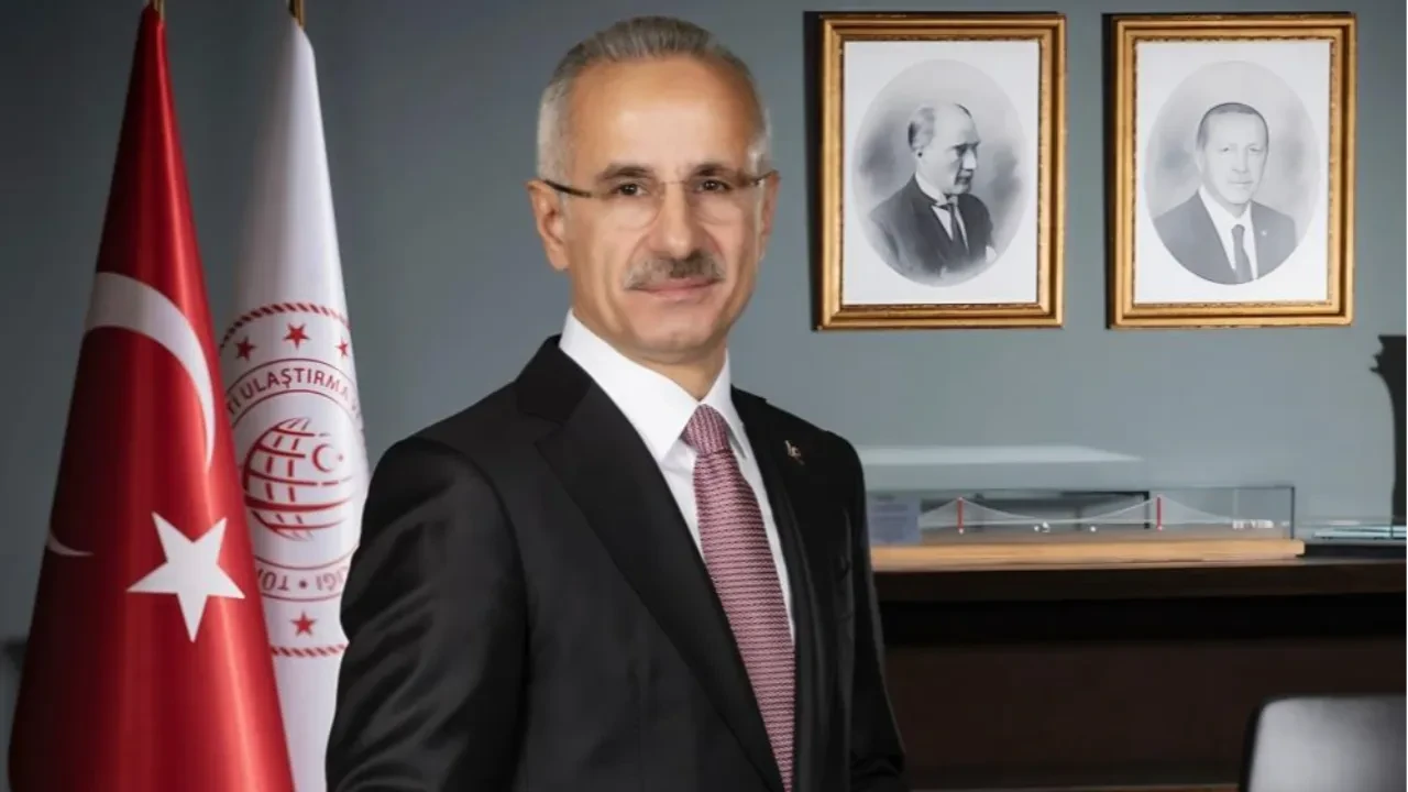 Bakan Uraloğlu duyurdu! Elazığ ile Tunceli arasında dev proje: Pertek Köprüsü geliyor