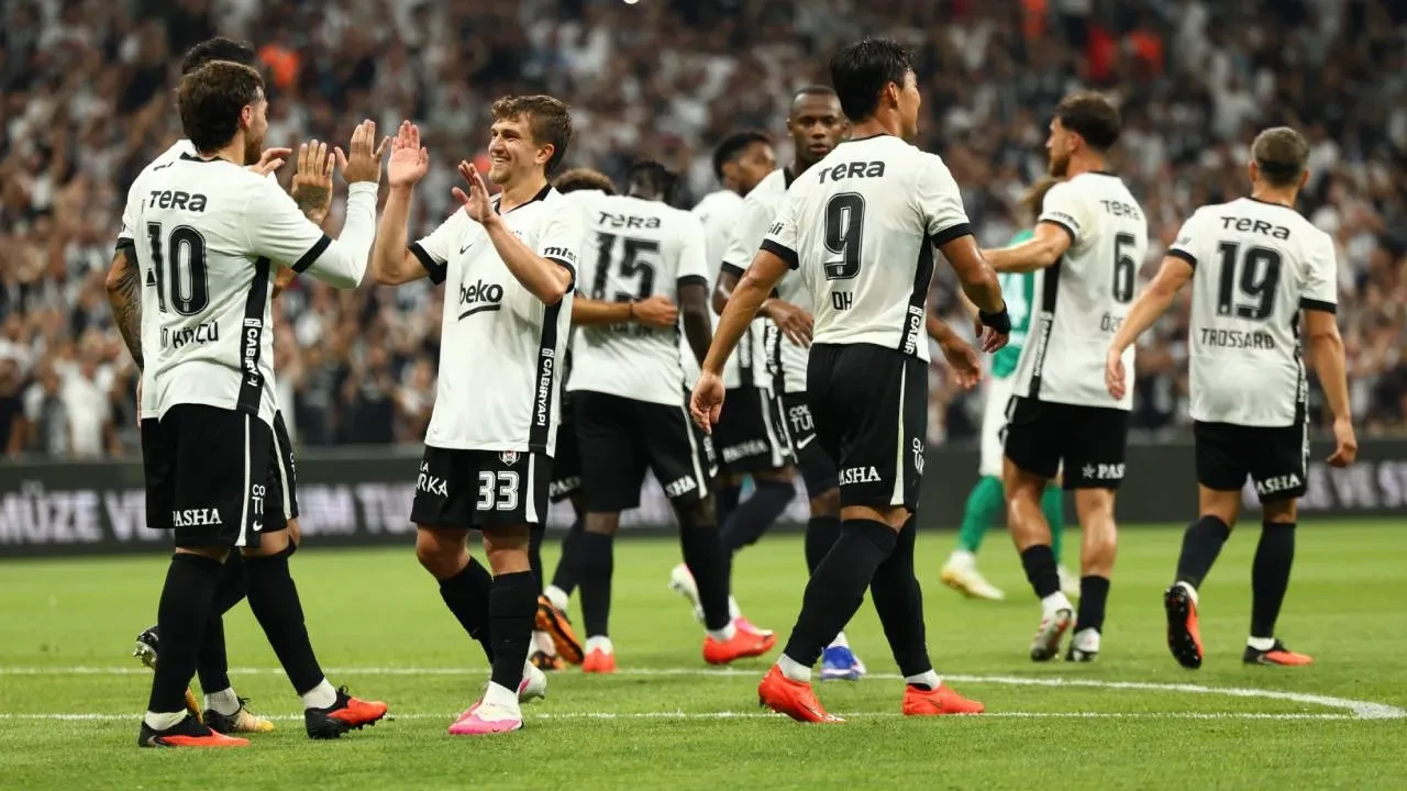 CANLI MAÇ ANLATIMI | Alanyaspor ile Beşiktaş karşı karşıya geliyor