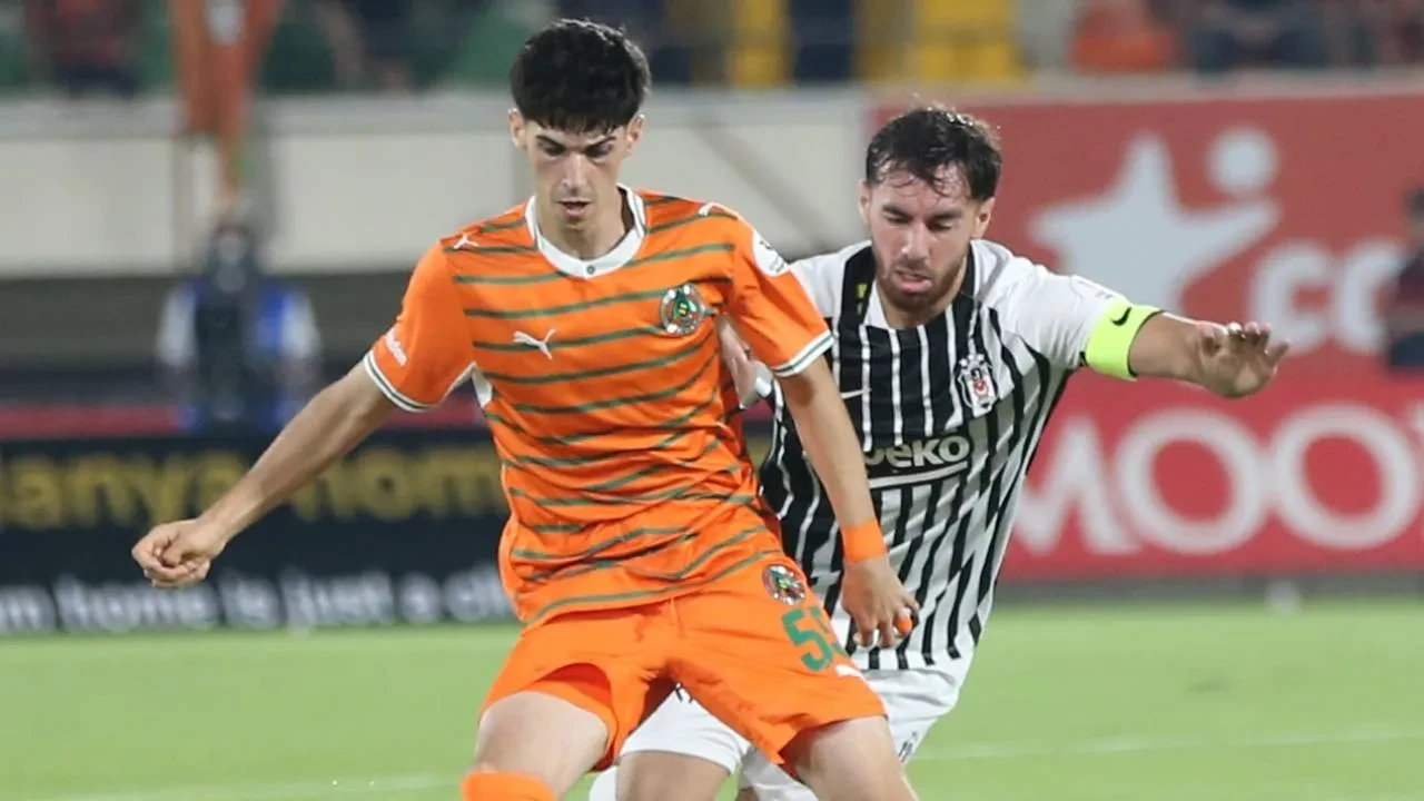 Beşiktaş'a Alanyaspor çelmesi! Siyah-beyazlılar, deplasmanda kaybetti