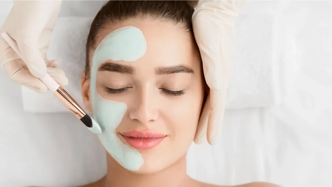 Hindistan tatilinde, Hintli kadınlardan öğrendim! Sivilce için kullandıkları doğal maske
