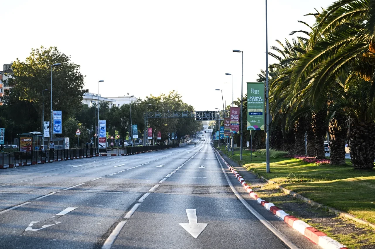 İstanbul ve Ankara'da bazı yollar trafiğe kapatıldı