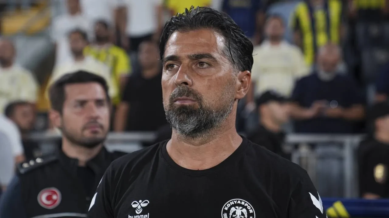 Konyaspor'da İlhan Palut, Fenerbahçe yenilgisi hakkında konuştu! "Yemememiz gereken goller yedik"