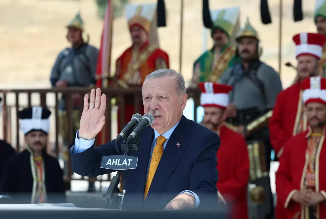 Tarihi zaferin 955. yıl dönümü! Gözler Ahlat'ta Cumhurbaşkanı Erdoğan'ın vereceği mesajlarda