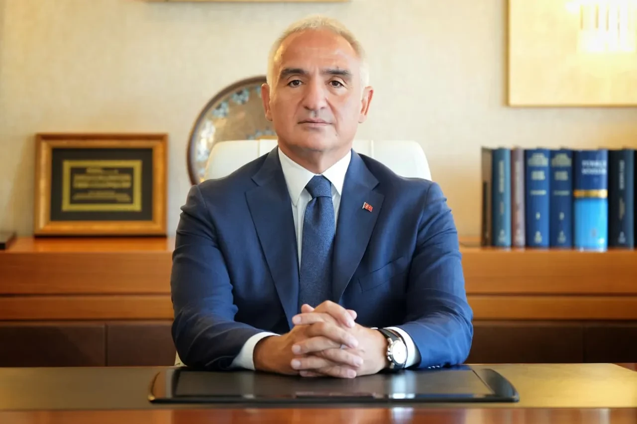 Ani Ören Yeri’nde tarihi keşif: Selçuklu taşında Peygamber Efendimiz'in ismi bulundu