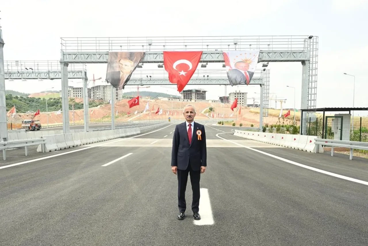 Bakan Uraloğlu duyurdu... Serbest geçiş sistemi devrede! Gişeler tarih oluyor