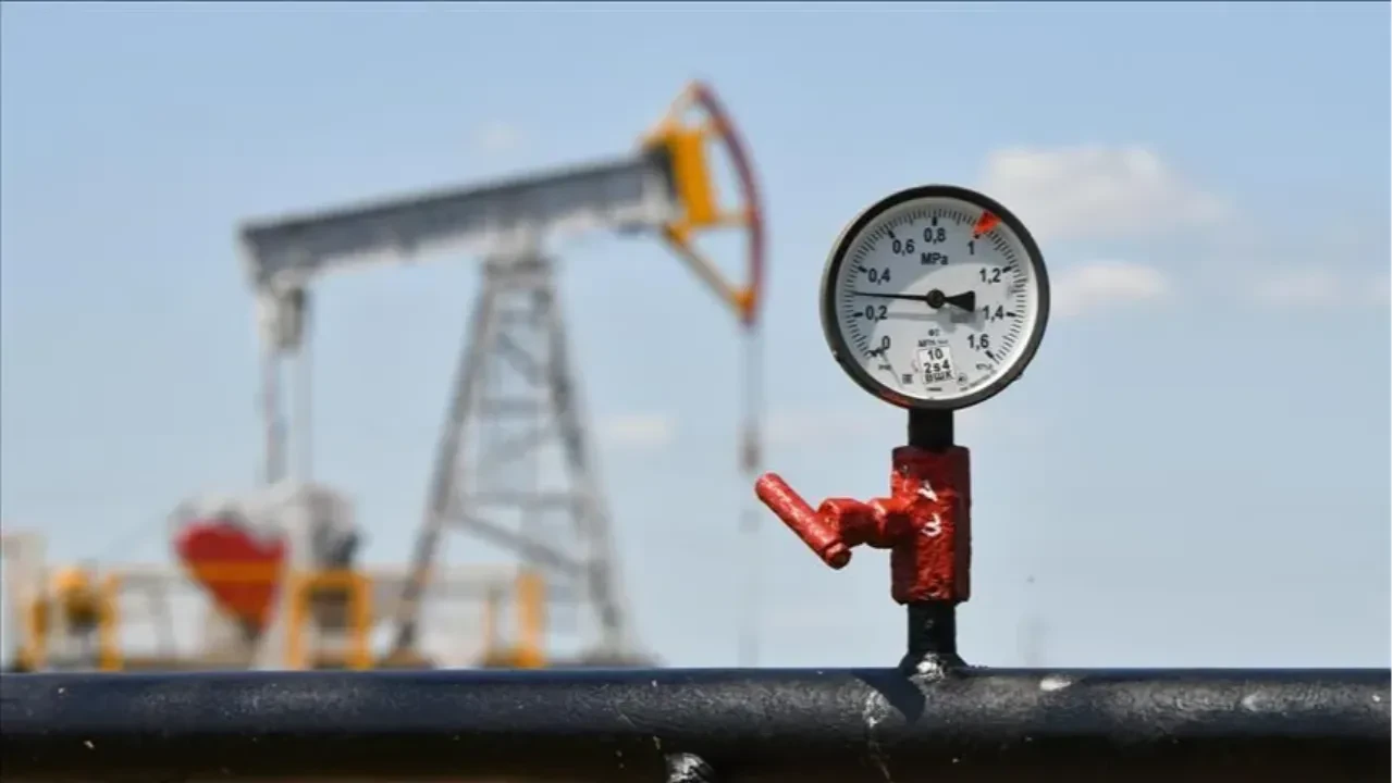 Brent petrol haftaya nasıl başladı? İşte pazartesinin ilk rakamları 