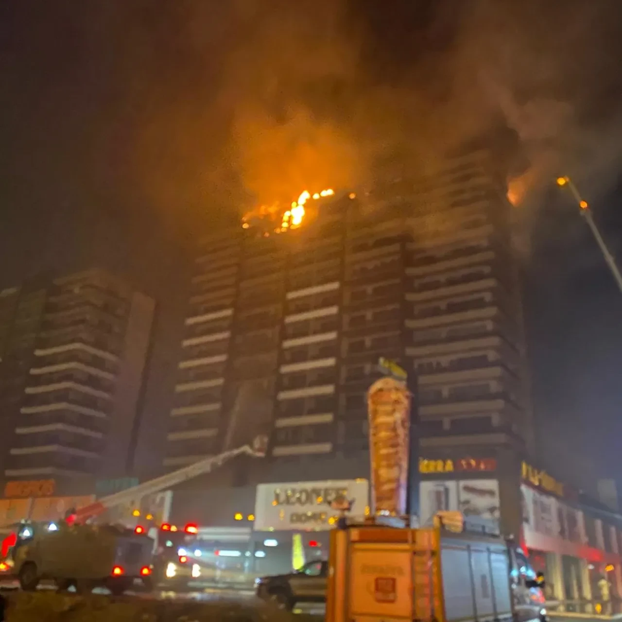 Diyarbakır'da plazada yangın! 5 kişi dumandan etkilendi