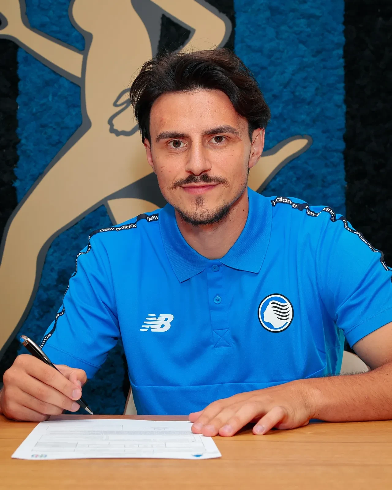 Eski Fenerbahçeli Eljif Elmas'ın yeni takımı belli oldu! 26 yaşındaki oyuncu imzayı attı