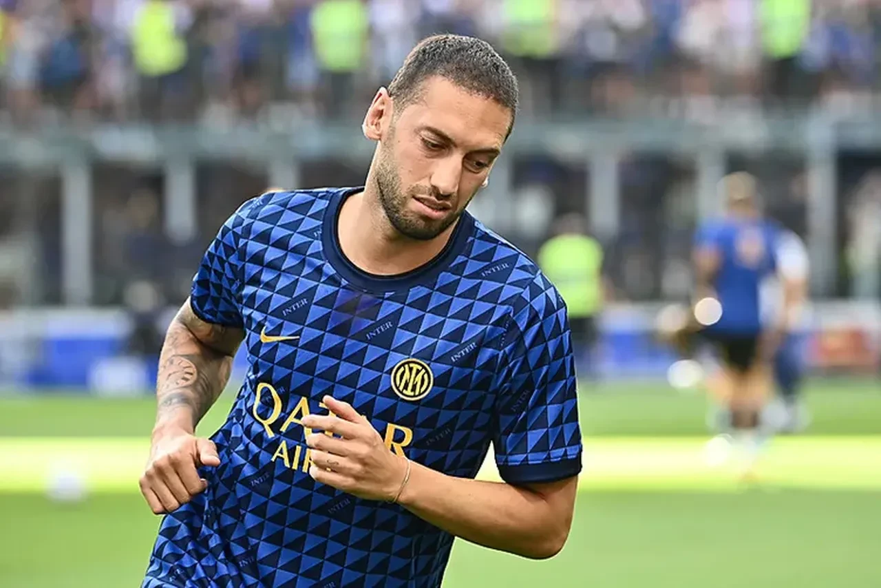 Fenerbahçe'de Hakan Çalhanoğlu sesleri! Milli yıldız transfer kararını verdi