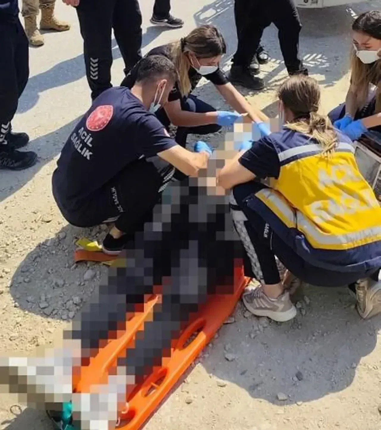 Hatay'da korkunç olay! Elektrik direğinde erkek cesedi bulundu