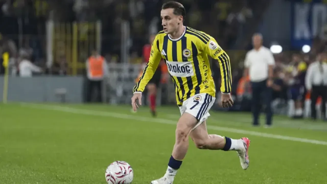 Kafa travması geçiren Kerem Aktürkoğlu'ndan ilk açıklama!