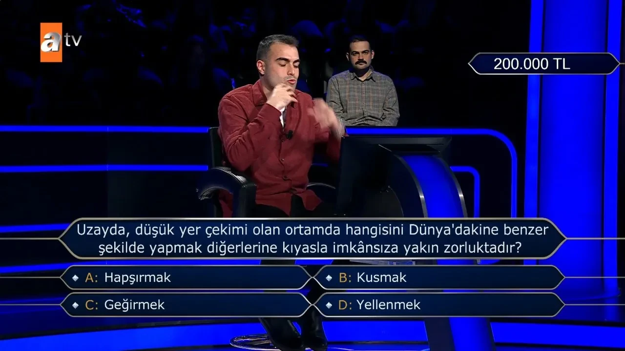 Kim Milyoner Olmak İster’de 200 bin TL’lik soru gündem oldu! 'Uzayda hangisini yapmak zordur?' İşte cevabı 