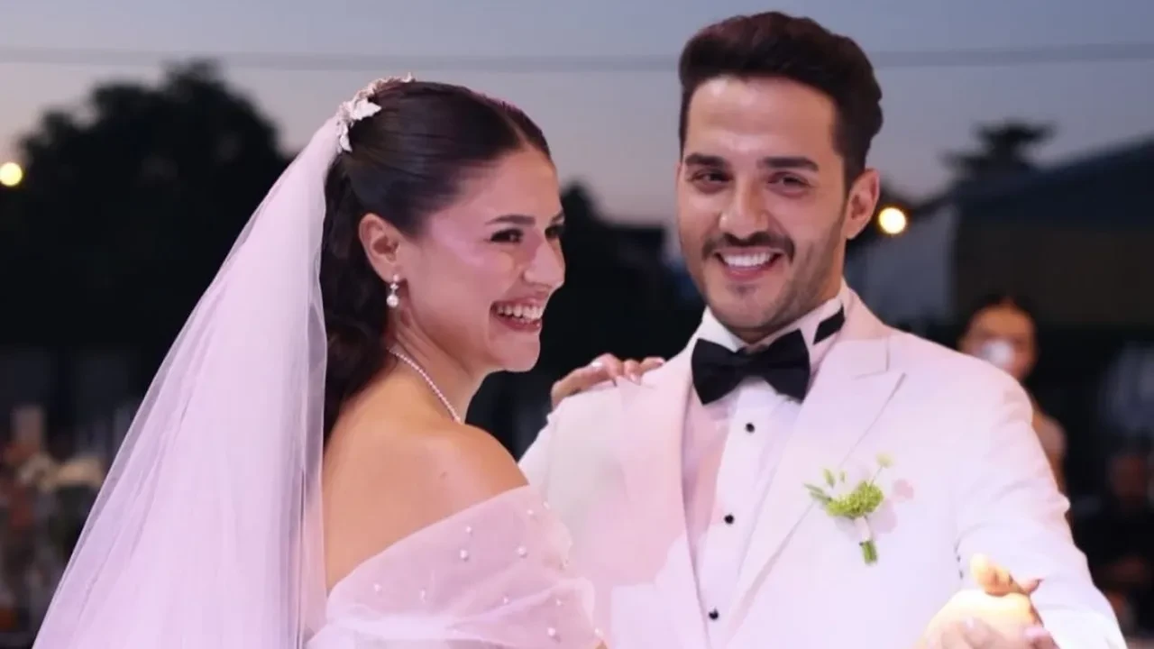 Maldivler’de evlilik teklifi alan Survivor Ayşe Yüksel evlendi! Gelinlik seçimi beğeni topladı