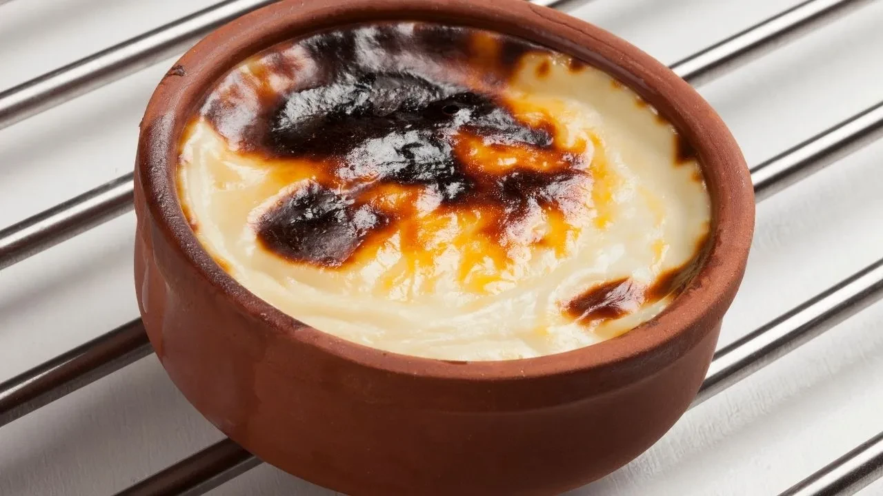 Masterchef kaptanlık oyununda yapıldı, tarifi dikkat çekti! Ev yapımı az ölçülü 2 kişilik sütlaç tarifi ve yapılışı