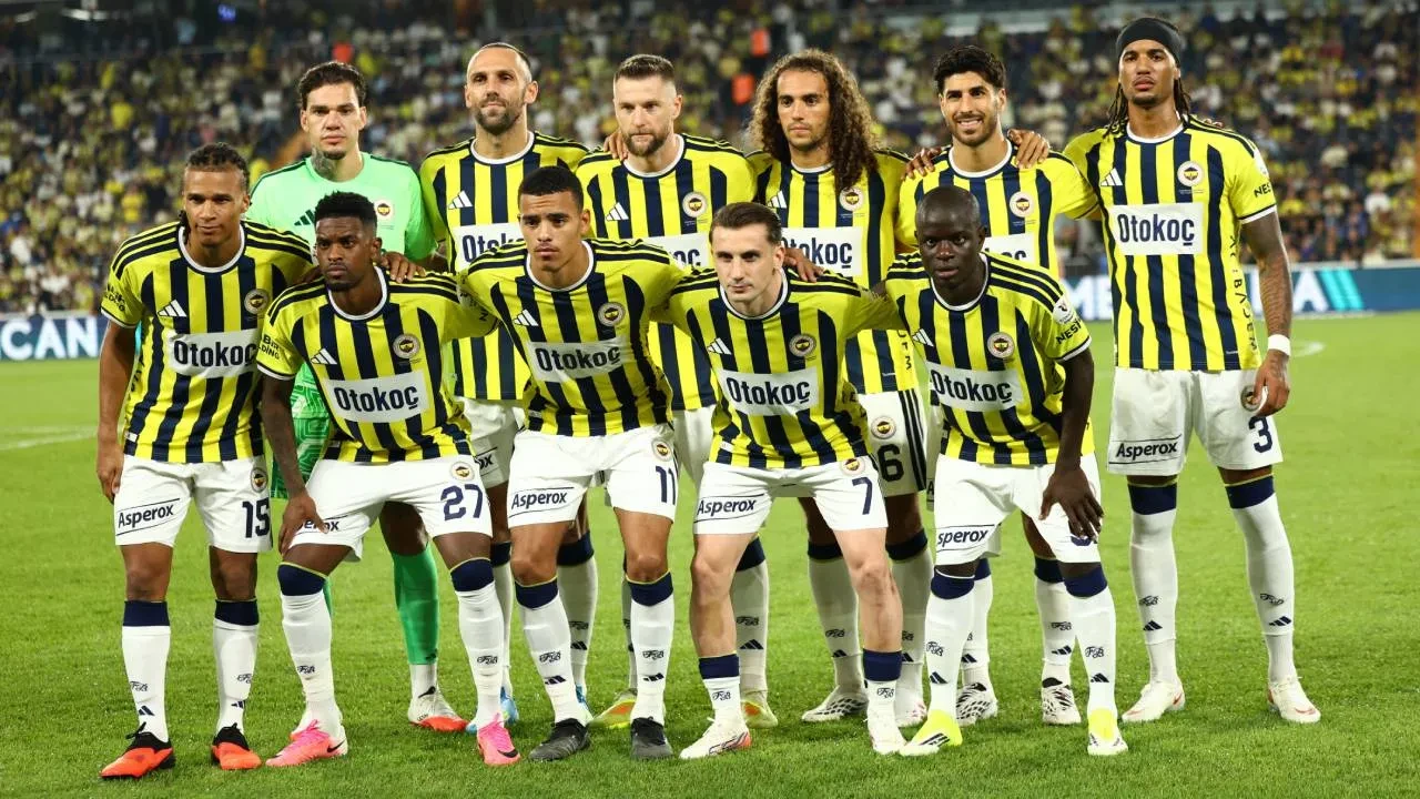 Oosterwolde'den Fenerbahçe'ye veda mesajı! "Ayrıldığım için üzgünüm"