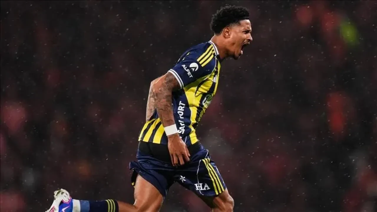 Oosterwolde'den Fenerbahçe'ye veda mesajı! "Ayrıldığım için üzgünüm"