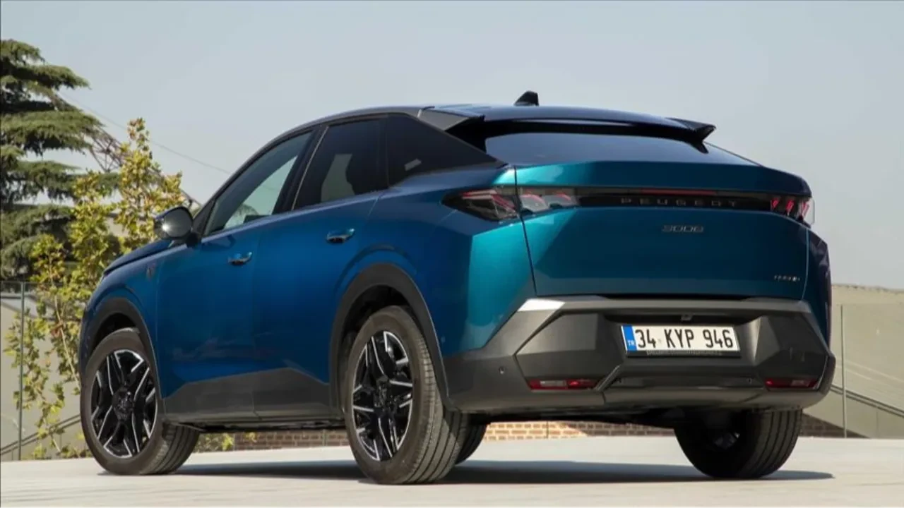 Peugeot Ağustos 2026 fiyat listesi sürprizlerle geldi! Peugeot E-208, E-308, 408, 2008, 3008 ve 5008 alacaklar elini çabuk tutsun