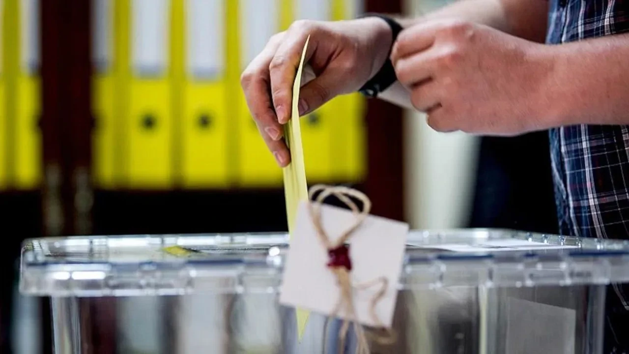 Son ankette çarpıcı sonuçlar... AK Parti zirvede yalnız! Yeni Parti ve CHP'nin oy oranları belli oldu