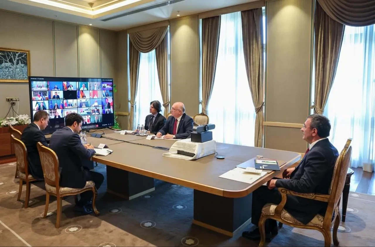 Ukrayna lideri Zelenskiy'den sürpriz Karadeniz çıkışı: "Rusya ile müzakere kanalı kurulacak"