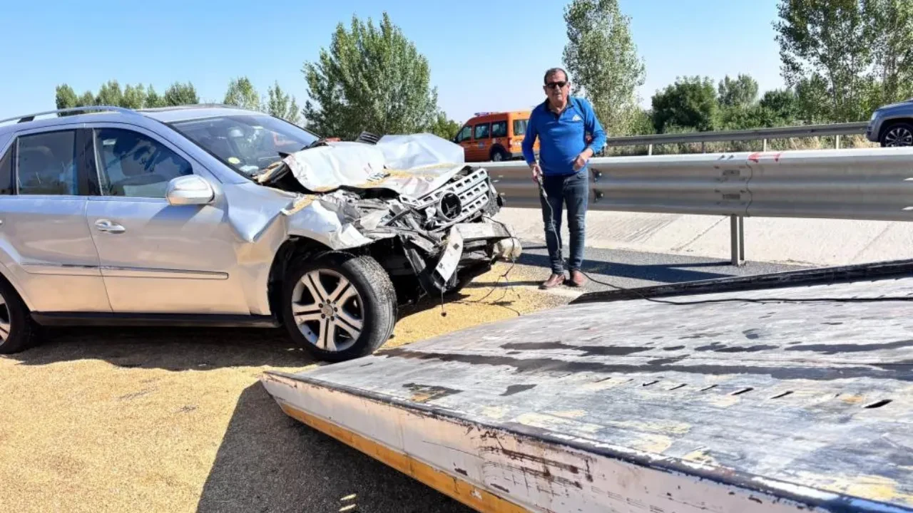 Akşehir'de Zincirleme Trafik Kazası: Sultandağı kaymakamı ve savcı eşi yaralandı