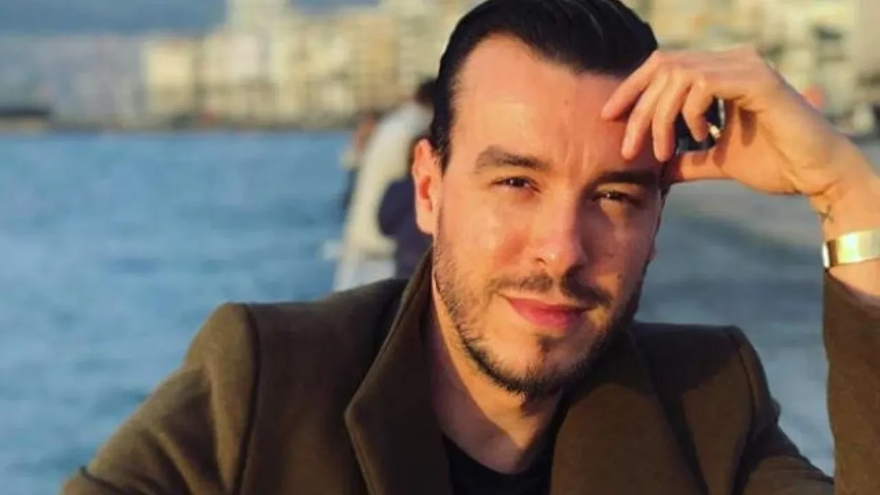 Cem Adrian’dan alkışlanacak hareket! Abonelik gelirlerini köy okullarına bağışlayacak