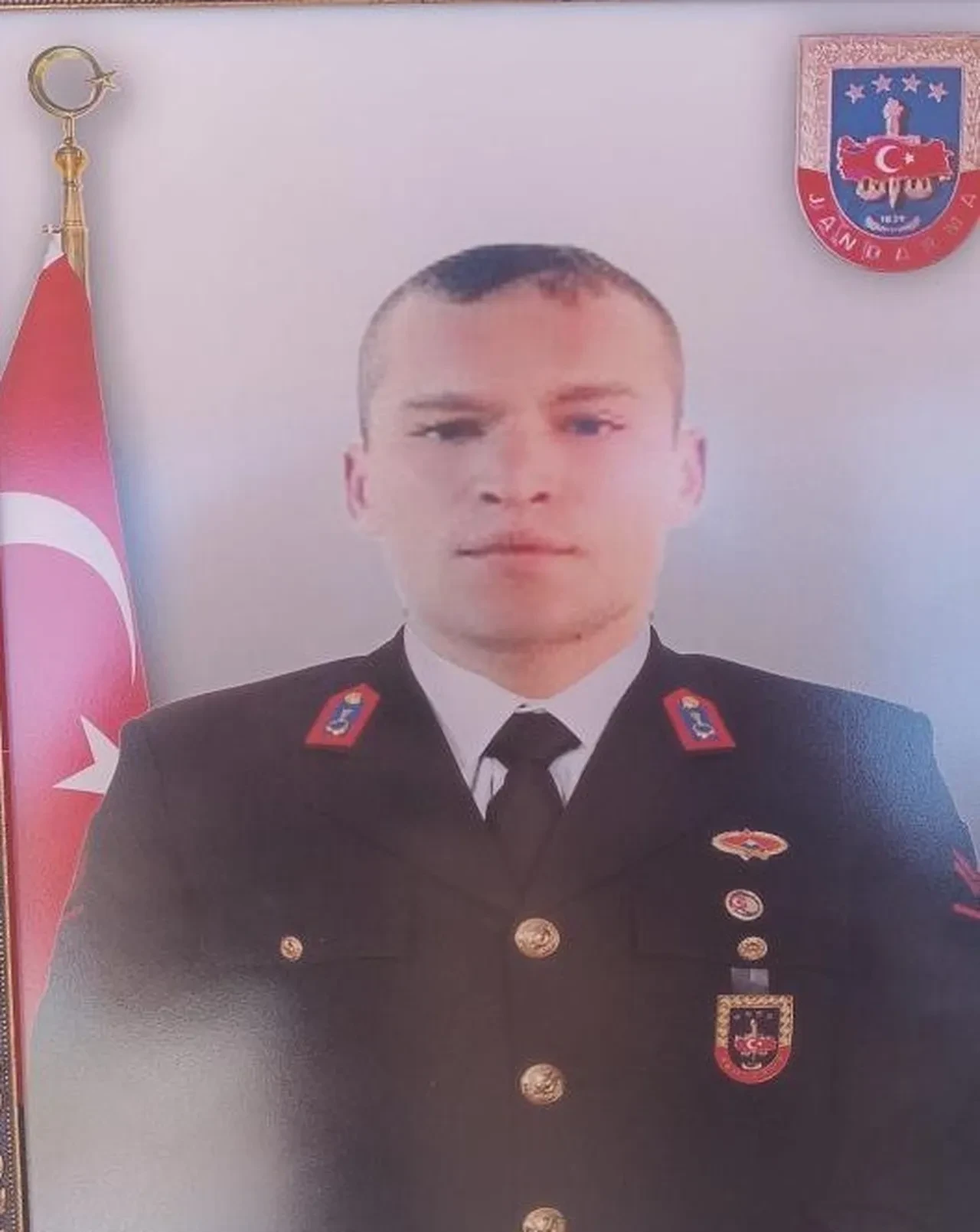 'Erzurum'un en büyük kahramanı kim' sorusuna 5 yaşındaki şehit kızından duygulandıran cevap: Babam!
