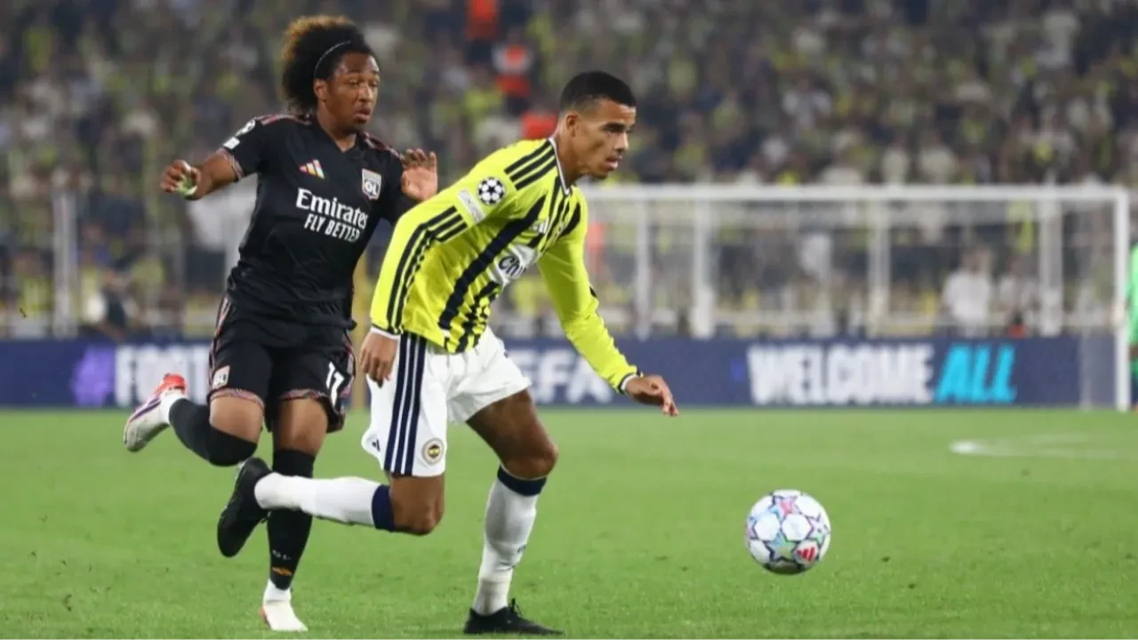 Fenerbahçe maçı hangi kanalda? Lyon maçı ŞİFRESİZ kanal bilgileri açıklandı