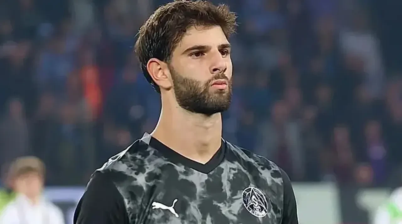 Fenerbahçe'de stoper hattına yerli transferi: Oosterwolde yerine Ümit Akdağ geliyor!
