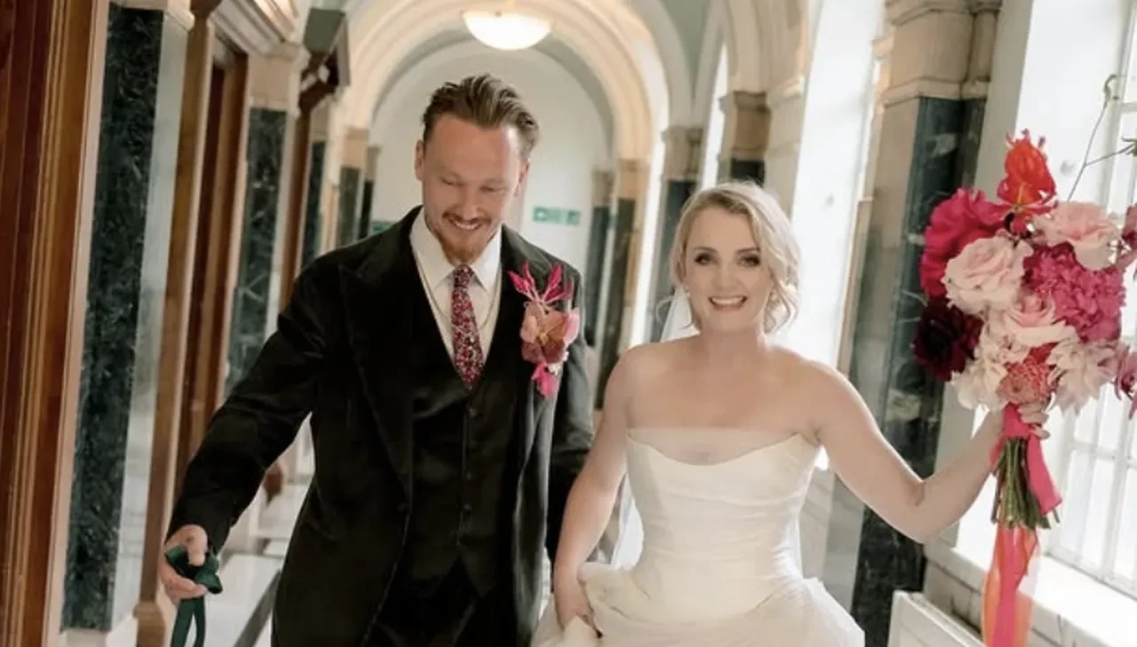 Harry Potter'ın yıldızı Evanna Lynch ve Denis Skinner'in düğününe övgü yağdı! Geçtiğimiz hafta evlendiler