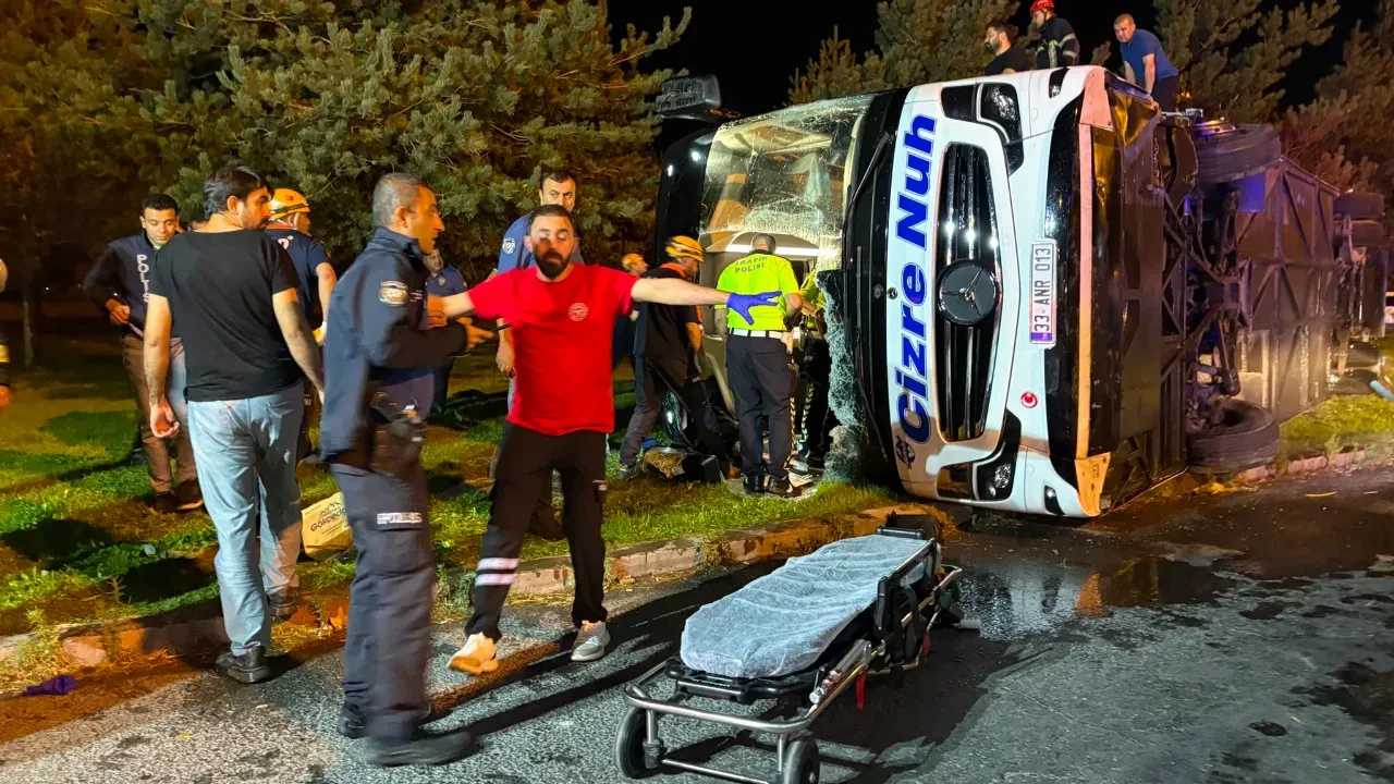 Kayseri'de yolcu otobüsüyle yakıt tankeri çarpıştı: Çok sayıda yaralı