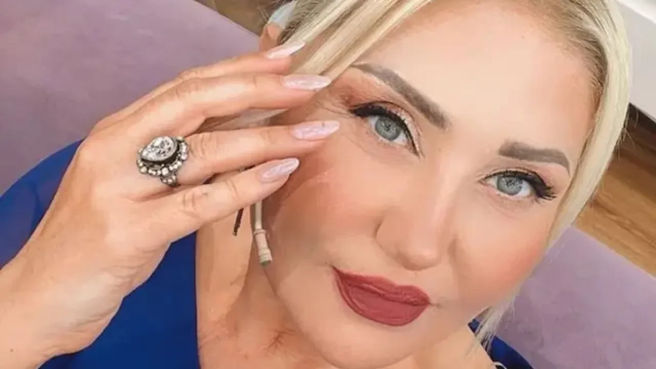 Şarkıcı Hamiyet’ten sevenlerini endişelendiren haber! Hastaneye kaldırıldı, ameliyata alındı